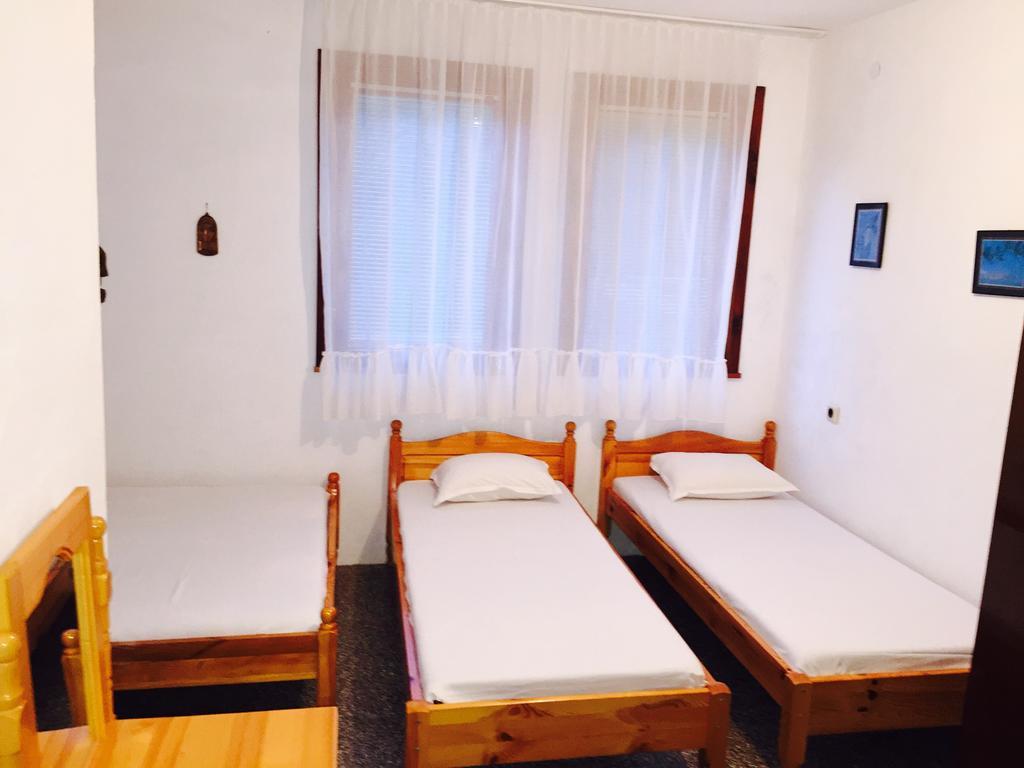Petrovi Guest House 오브조르 객실 사진